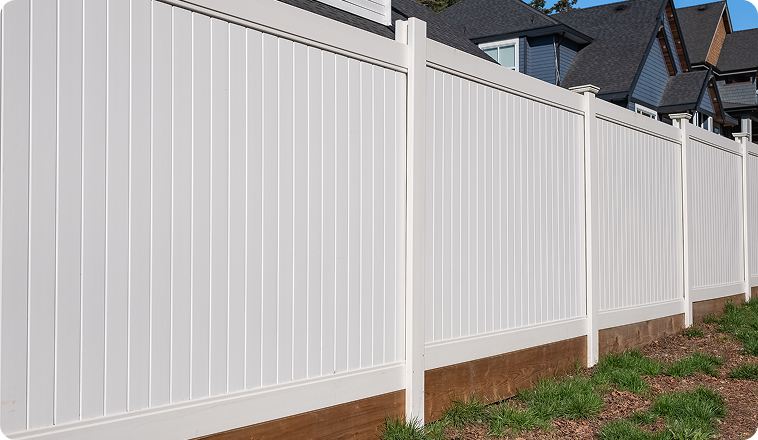 Home 22 deck and fence