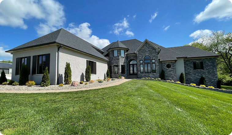 Home 18 exterior img